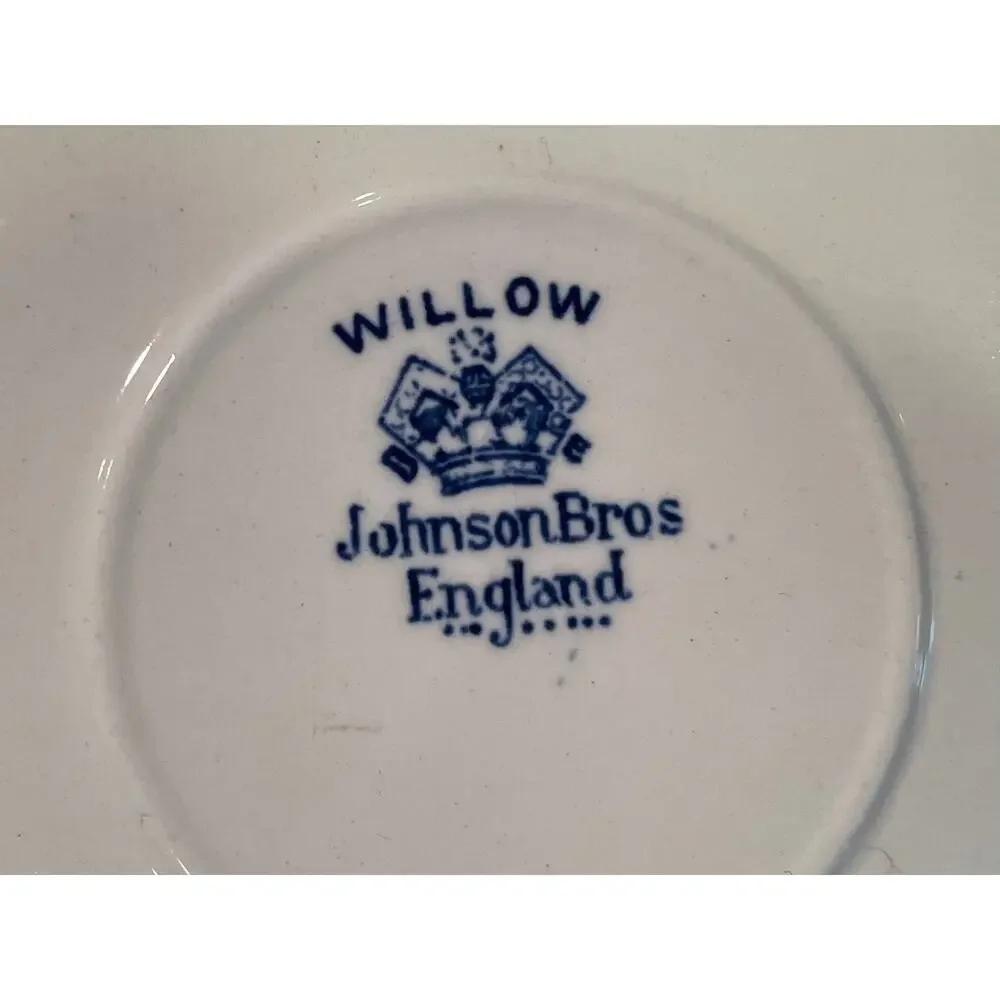 Vintage Johnson Bros. Willow Chinoiserie Teacup & Saucer, Blue, White, Set of 7